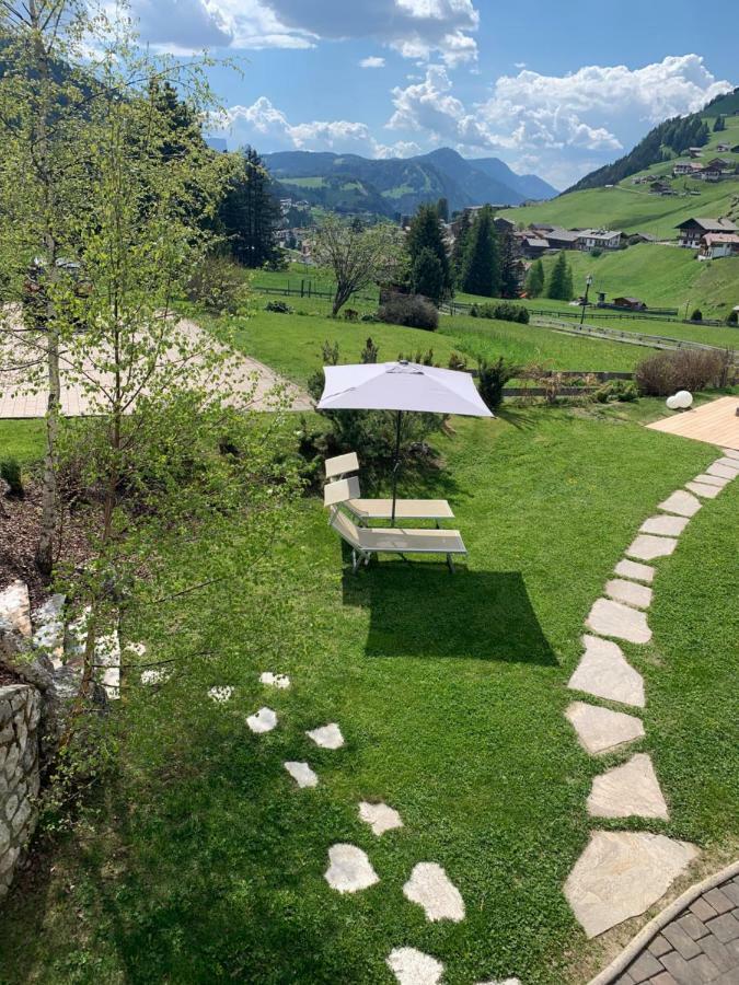 Garni Villa Erna セルヴァ・ディ・ヴァル・ガルデーナ エクステリア 写真